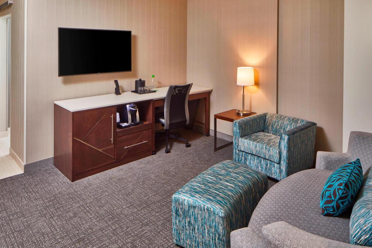 Courtyard By Marriott Minneapolis West Saint Louis Park Buitenkant foto