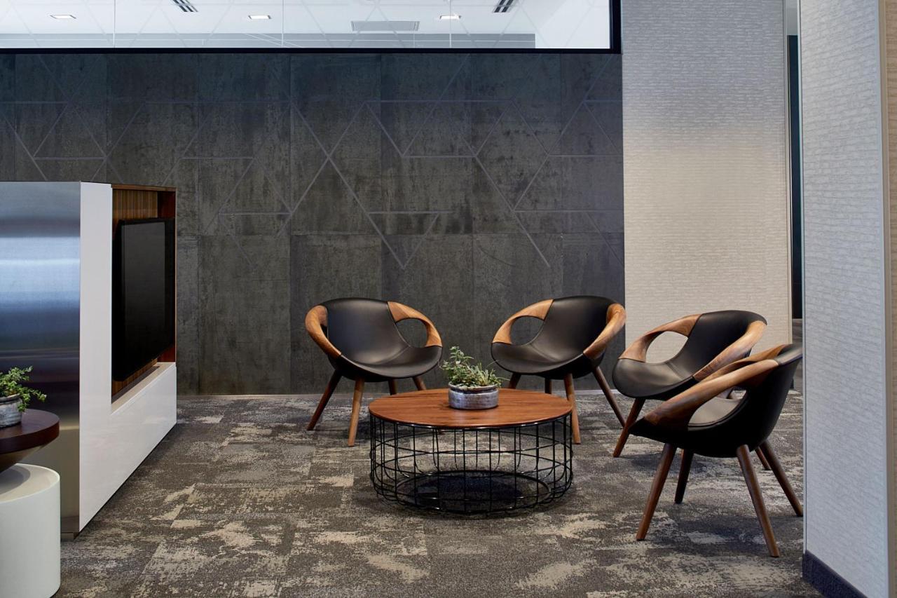 Courtyard By Marriott Minneapolis West Saint Louis Park Buitenkant foto