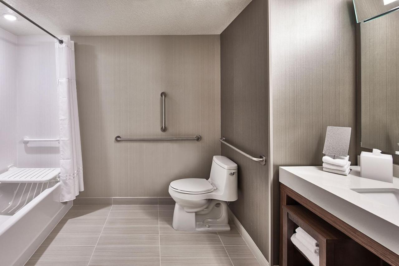 Courtyard By Marriott Minneapolis West Saint Louis Park Buitenkant foto