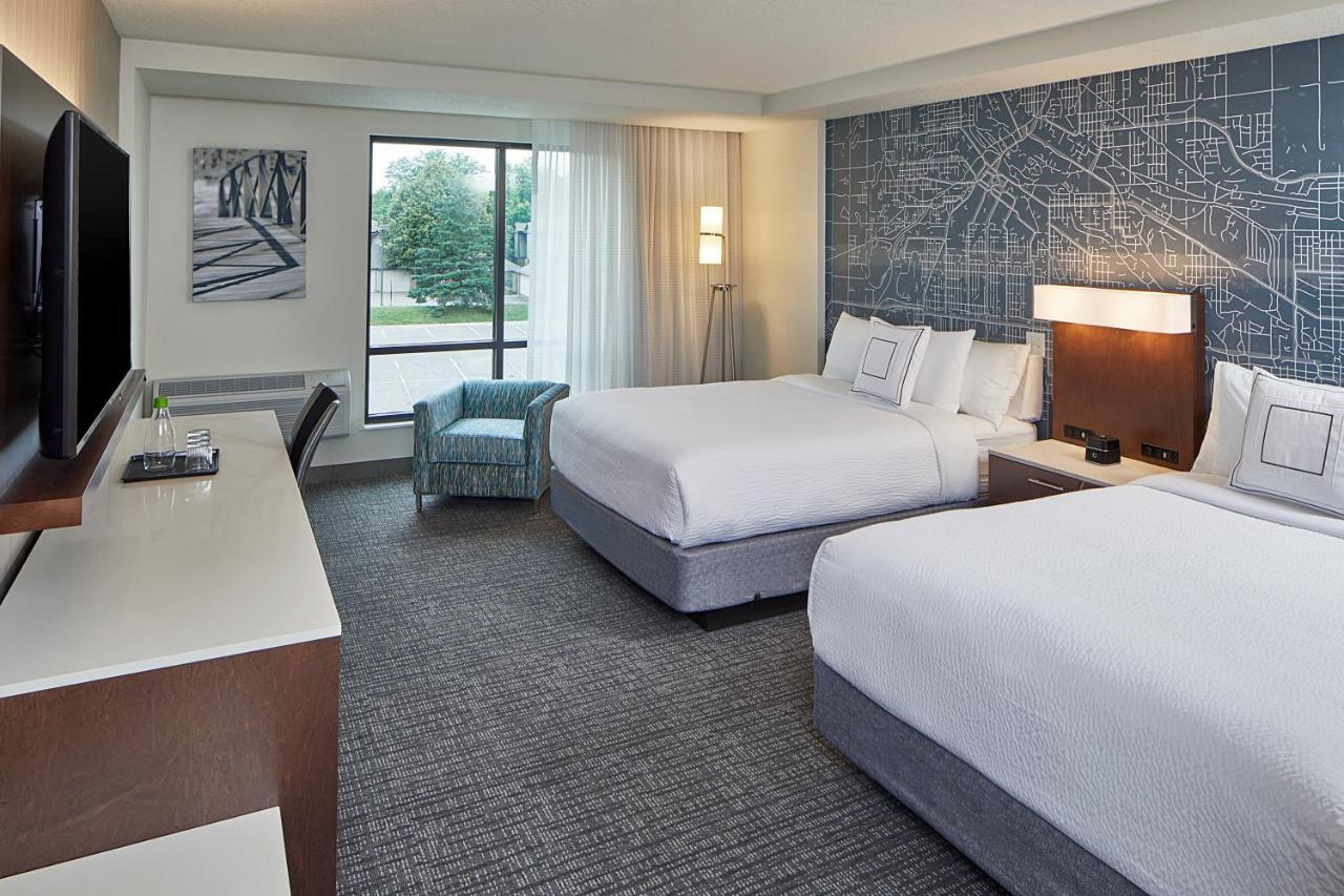 Courtyard By Marriott Minneapolis West Saint Louis Park Buitenkant foto