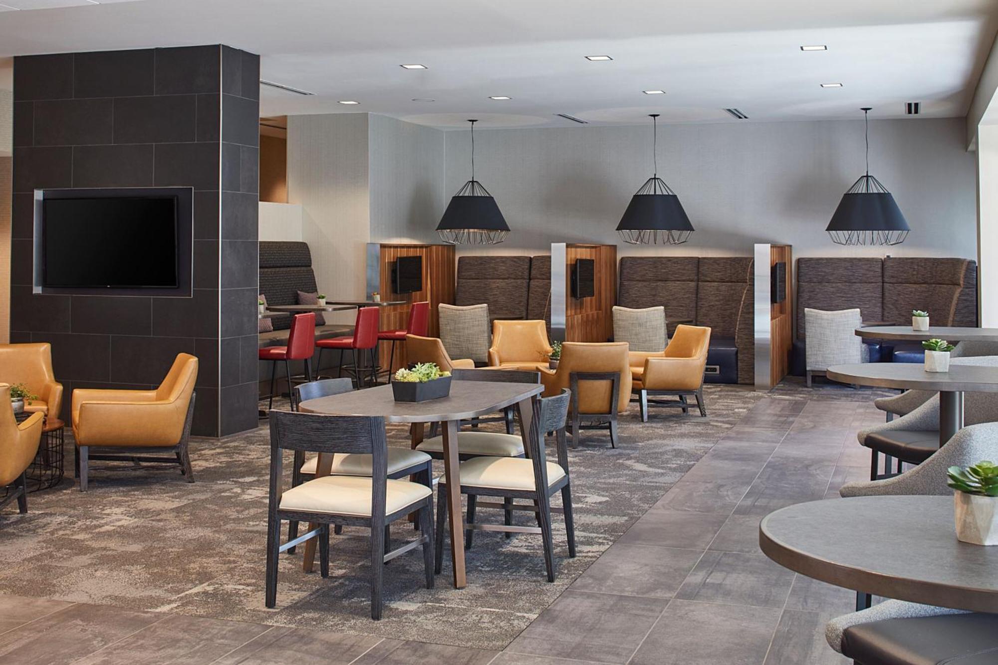 Courtyard By Marriott Minneapolis West Saint Louis Park Buitenkant foto