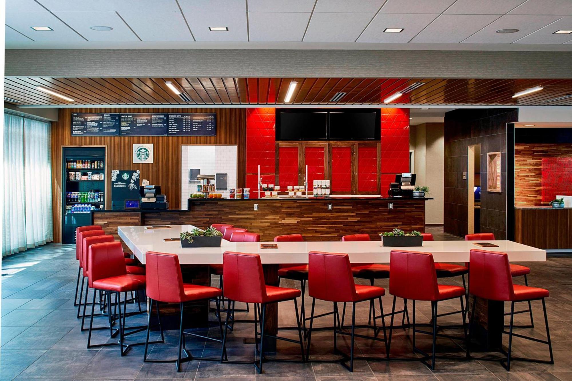 Courtyard By Marriott Minneapolis West Saint Louis Park Buitenkant foto